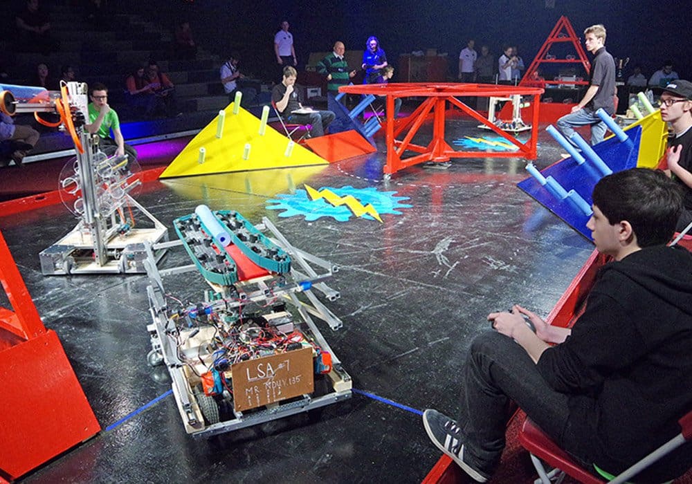 Laval Senior Academy takes part in robotics competition