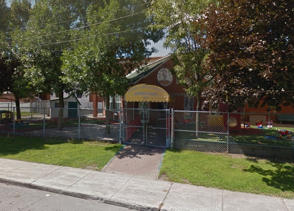 St-Jerome: Infant found dead. Forgotten in a car.
