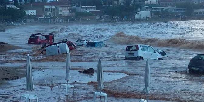 Flash Floods hit Kalamata, Greece in the early hours