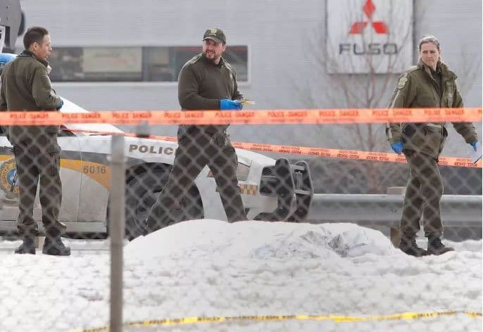 Body found on Highway 13 in Laval