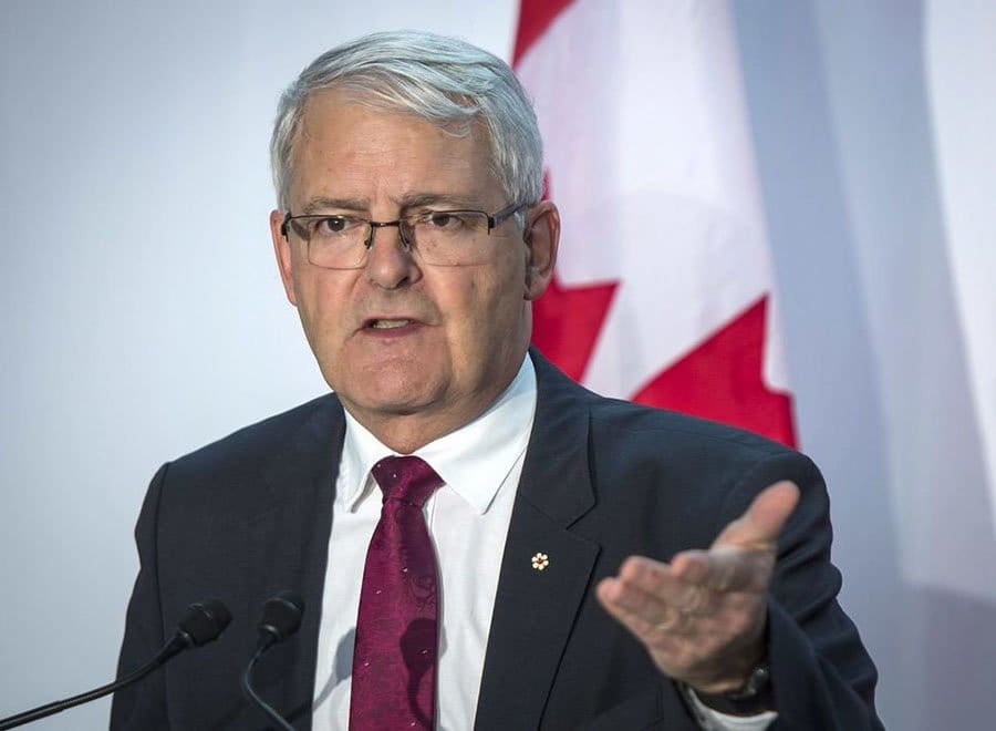 Transport Minister Marc Garneau supports ‘Lunar Gateway’