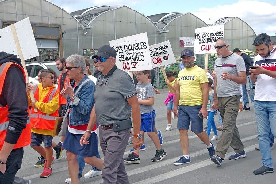 Bike path causing traffic nightmares, say Ste-Dorothée protesters