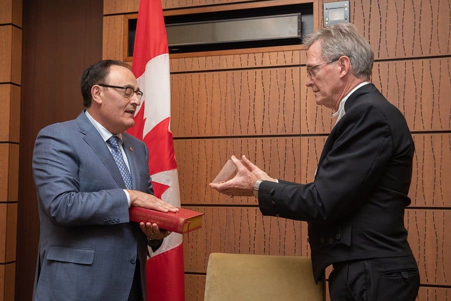 Fayçal El-Khoury sworn in as Laval Les Iles MP