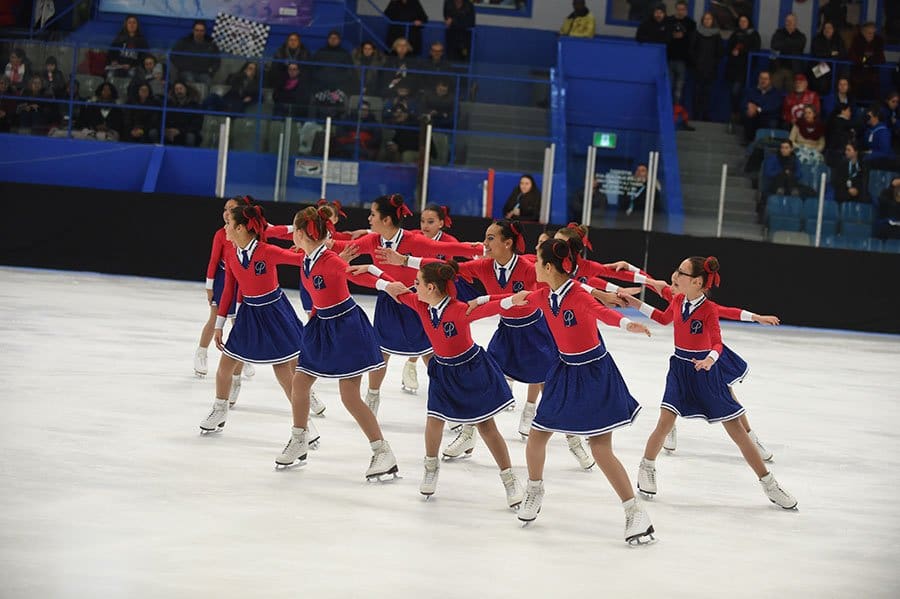 Les Pirouettes de Laval skate to provincial gold