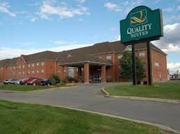 Quality Suites Laval housing Cité de la Santé patients