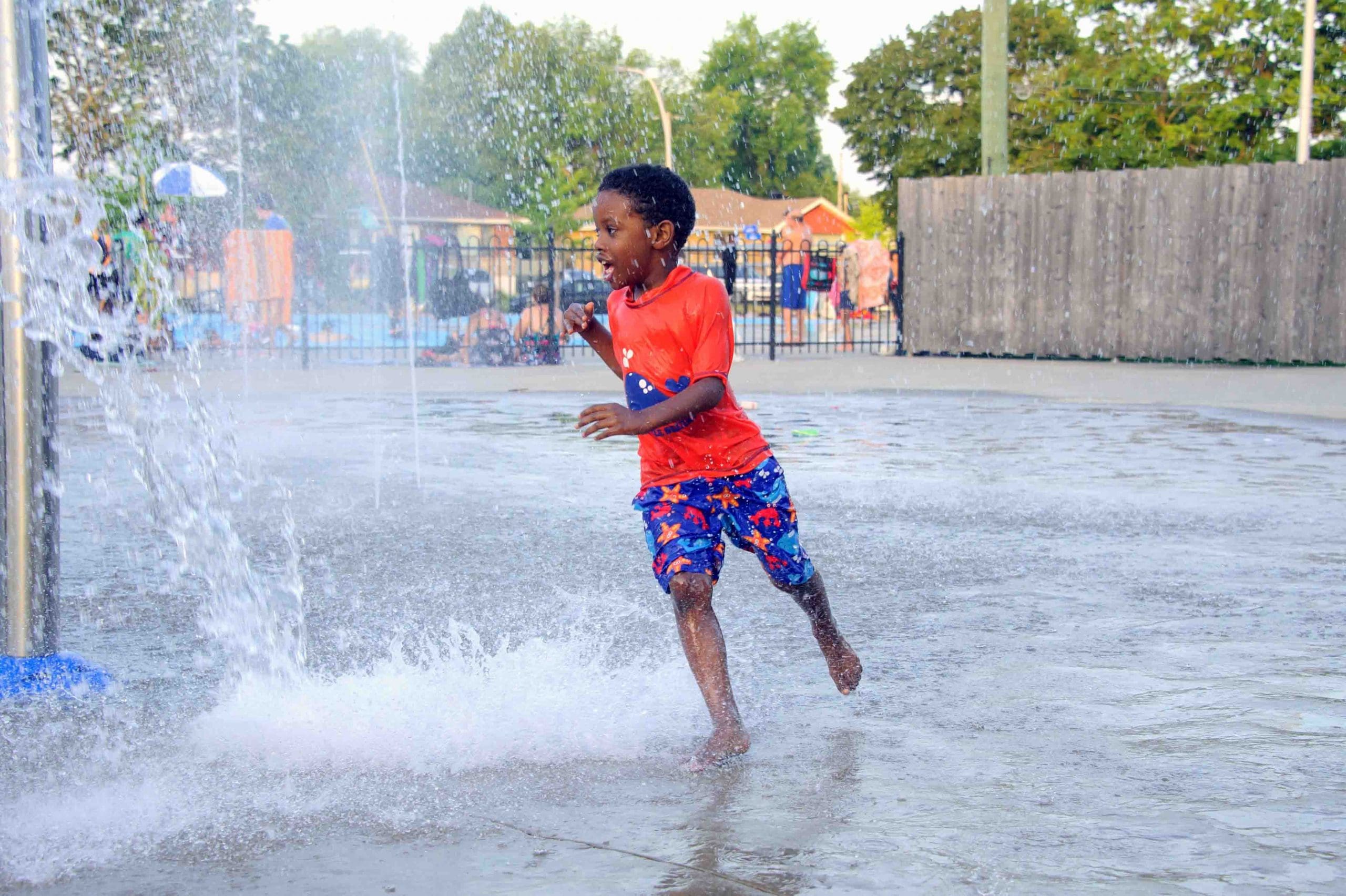 Laval opens pools and water parks to help cool residents during heat wave