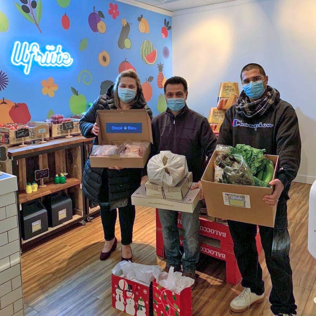 De Cotis unites with merchants to assist families at Christmas