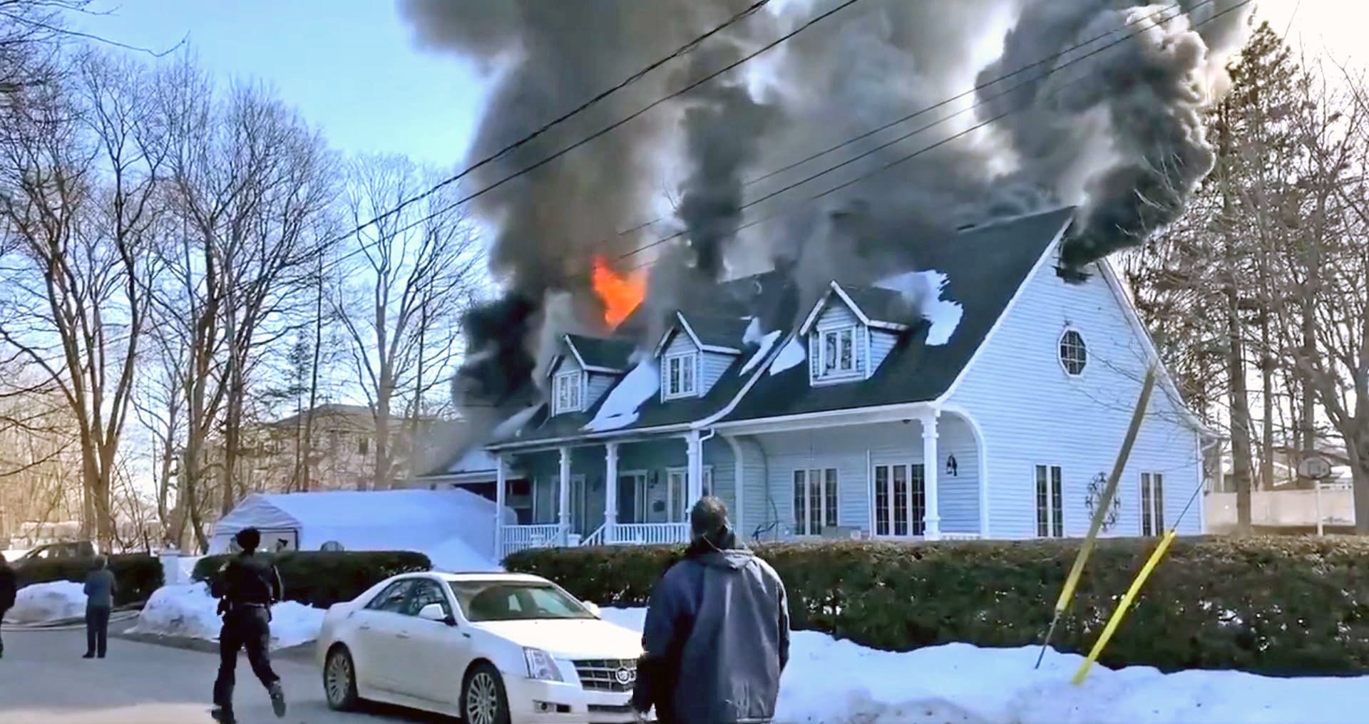 Fire damages two-storey home in Laval-Ouest
