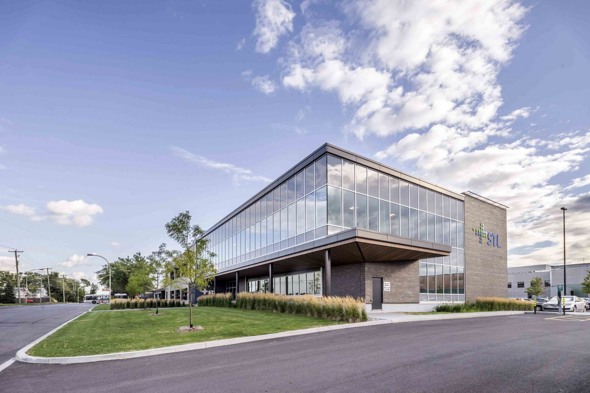 Ottawa invests over $85 million in garage expansion at the STL