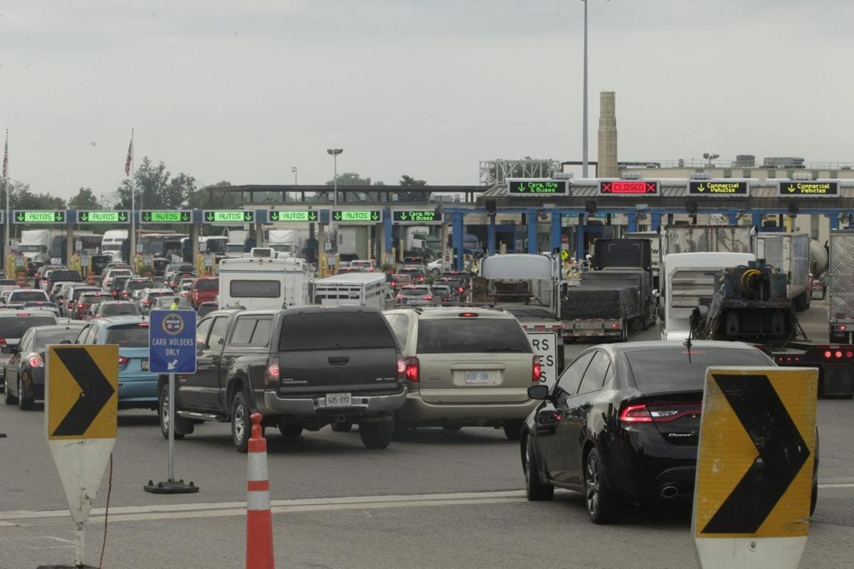 Starting August 9, 2021, Ottawa announces easing of border measures for fully vaccinated travellers only!