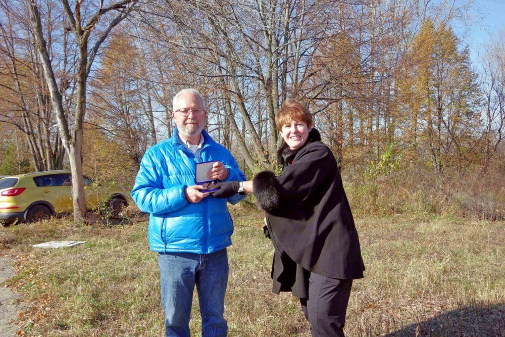 Fabre MNA awards National Assembly Medal to devoted environmentalist