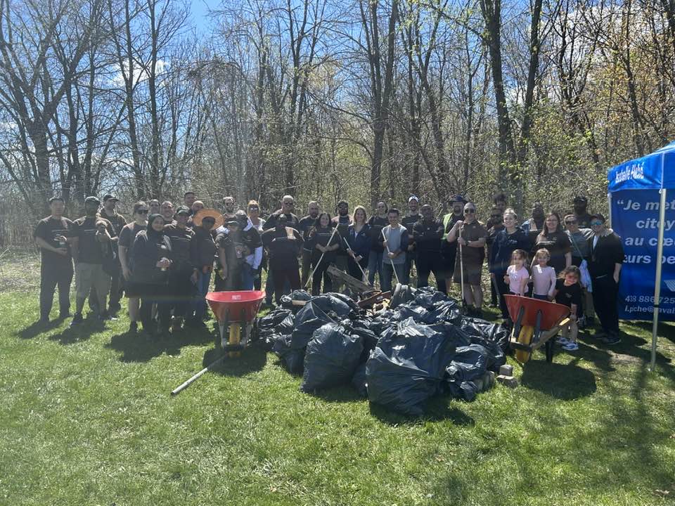 David De Cotis helps lead a spring cleanup in Lausanne Park