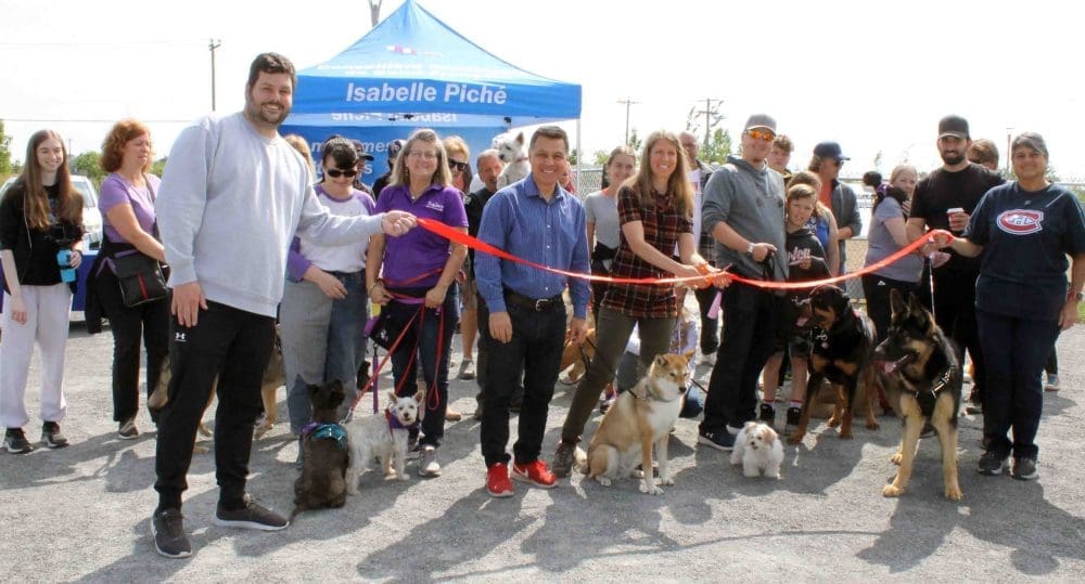 Isabelle Piché inaugurates Lava Dog Park in Saint-François