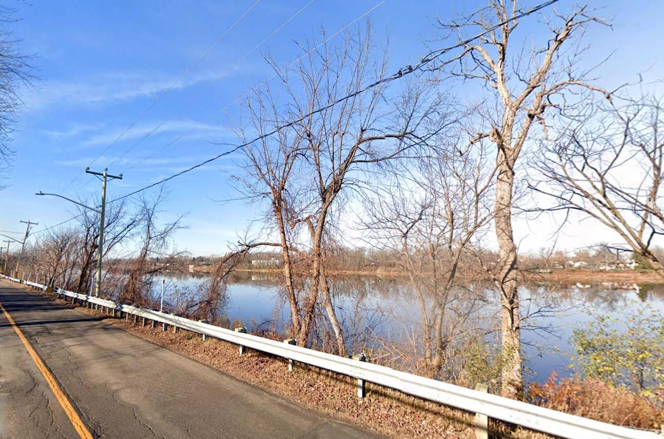 Laval takes action to stabilize the banks of the Rivière des Mille Îles